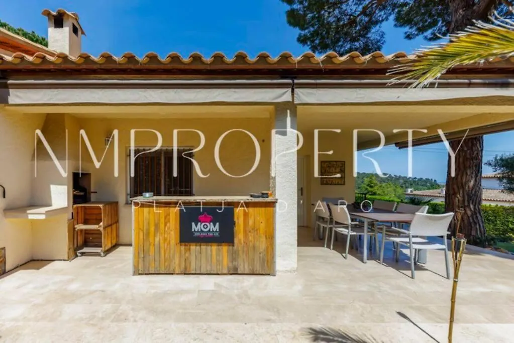 Ferienhaus Encantadora Villa En Mas Ros Gerona Spanien